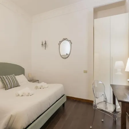 The Rent - Three-bedroom Close To The Quirinale * Roma